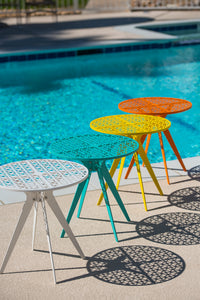 Breeze Block 19" Metal Round Patio Table-Turquoise